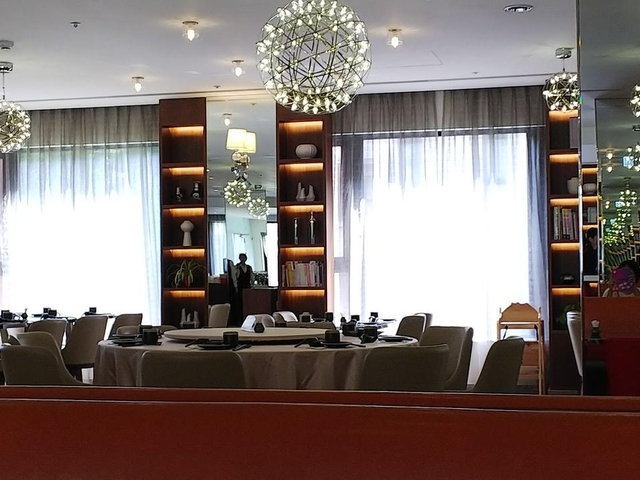 11. カオション インターナショナル プラザ ホテル