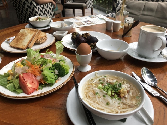 3. ハンサー バンコク ホテル