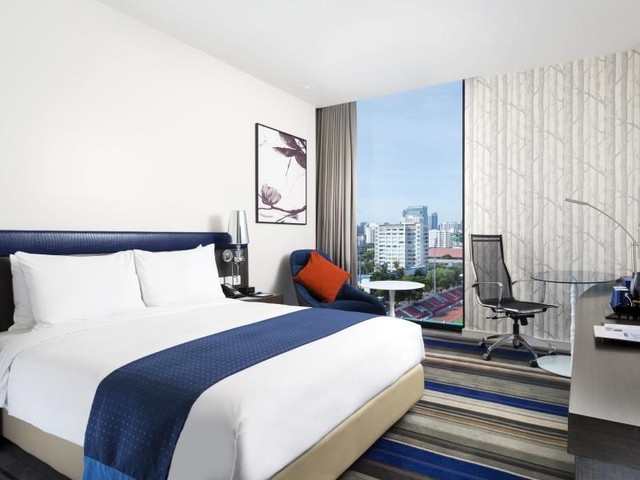 7. ホリデイ イン エクスプレス バンコク サイアム