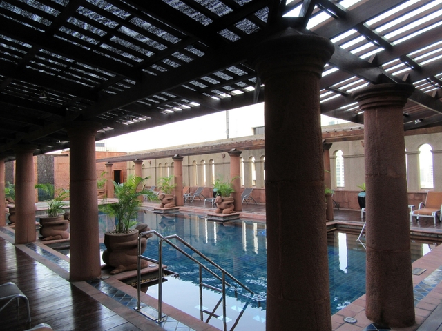 7. クラウンプラザ バンコク ルンピニ パーク