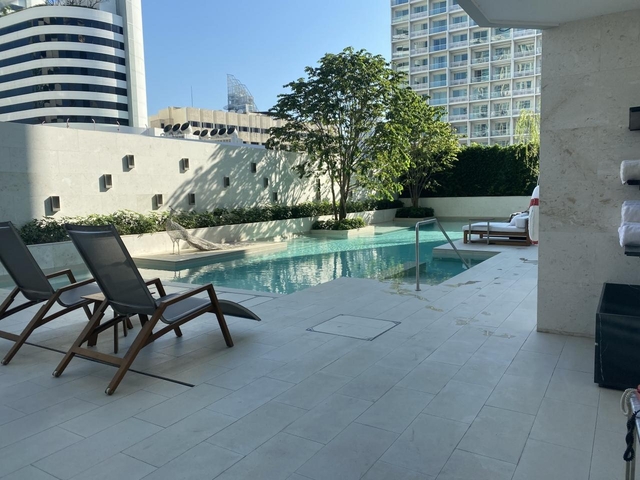 5. ダブルツリー バイヒルトン バンコック プルンチット