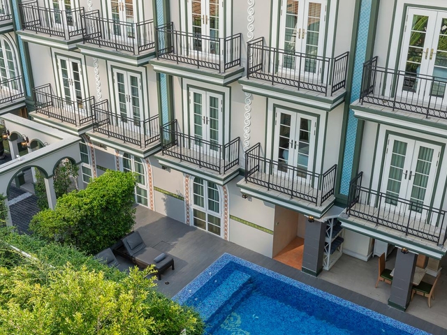 3. ラ プティ サリル スクムビット トンロー 1