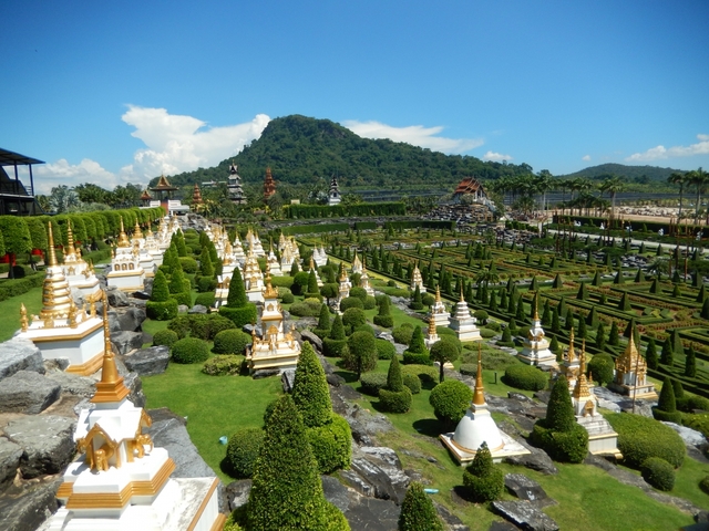 ノンヌット トロピカル ガーデン