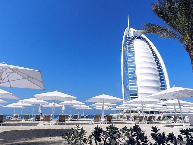 【3位】ブルジュ アル アラブ ジュメイラ/ ドバイ