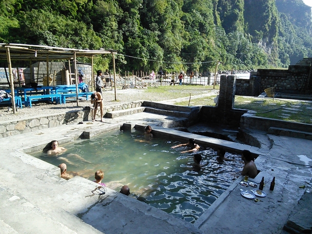 【10位】タトパニ温泉 (タトパニ村) / ネパール