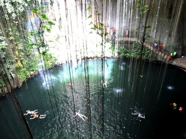 2.シュトロク セノーテ