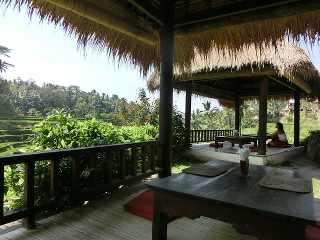 アロン アロン テラス カフェ