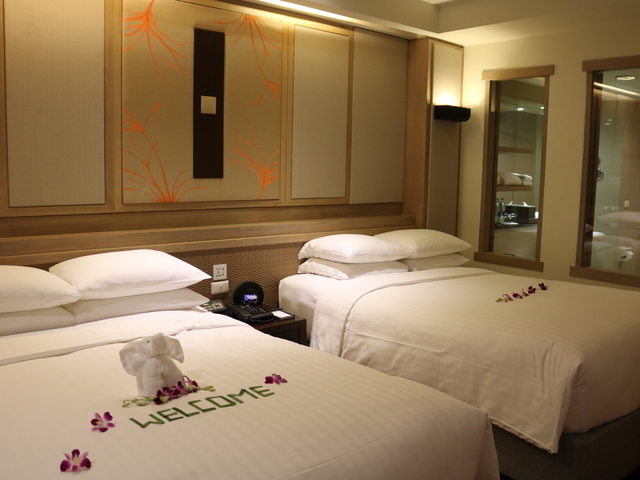 4. プーケット マリオット リゾート&スパ メルリン ビーチ