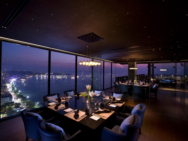 1. ヒルトン パタヤ