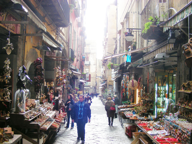 スパッカ ナポリ