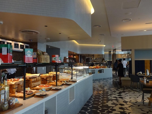 7.インターコンチネンタル ロサンゼルス ダウンタウン