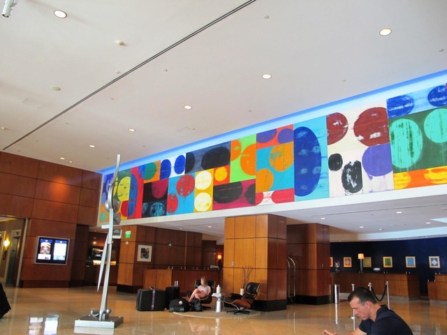 5. ロウズ ハリウッド ホテル / ハリウッド