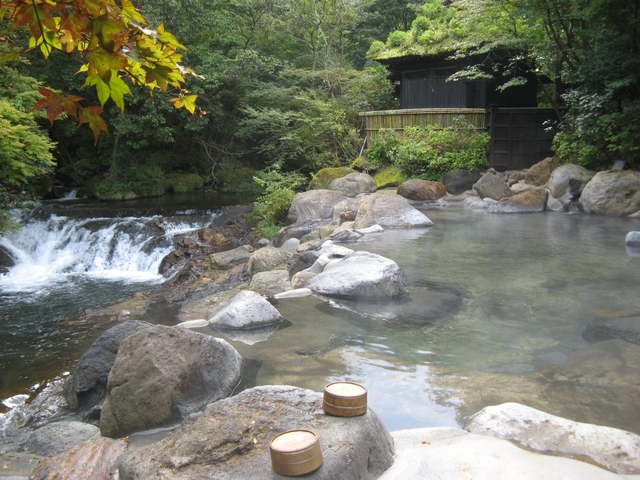 19. 【熊本】黒川温泉 山あいの宿 山みず木 / 紅葉と温泉を満喫
