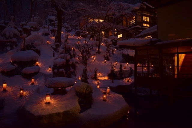 3. 会津東山温泉 向瀧 雪見ろうそく / 福島