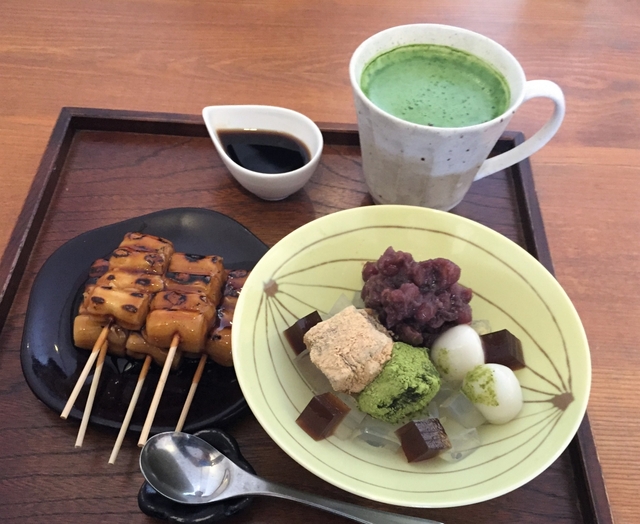 うめぞの カフェアンドギャラリー / 烏丸・三条