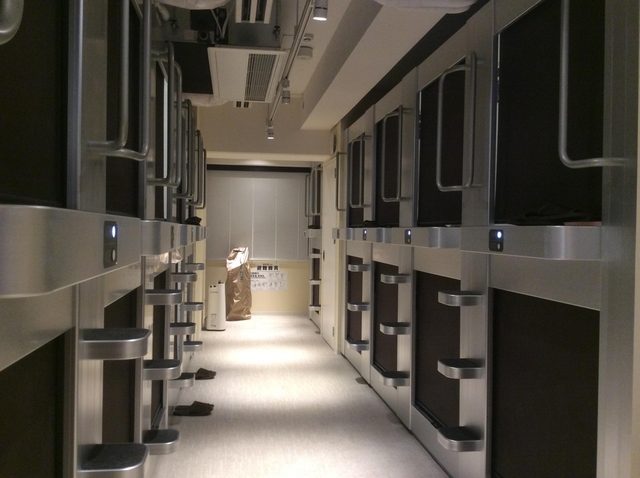 女性だけが泊まれるカプセルホテル 秋葉原BAY HOTEL / 秋葉原