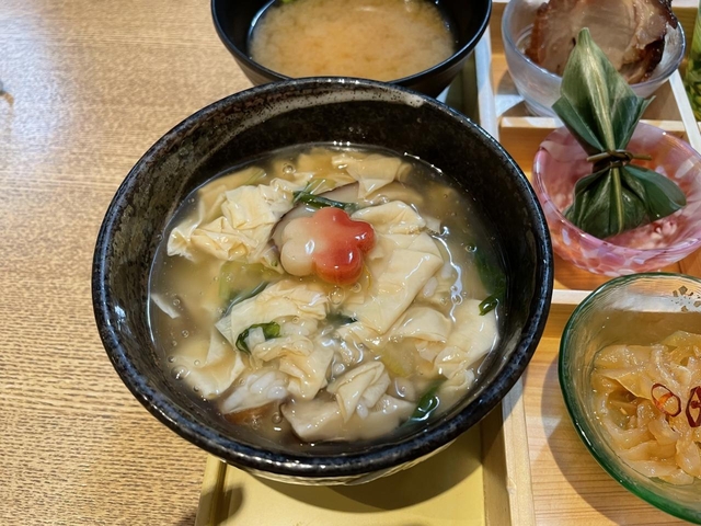 2. たんぱく質豊富でキレイの味方 「湯葉料理」