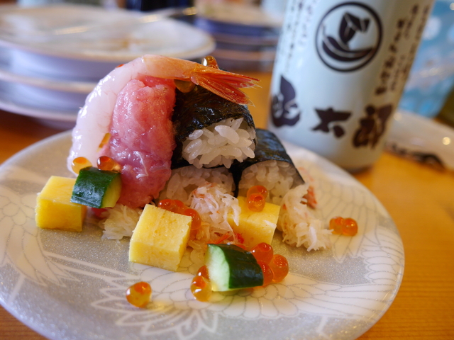 グルメ回転寿司 函太郎 宇賀浦本店