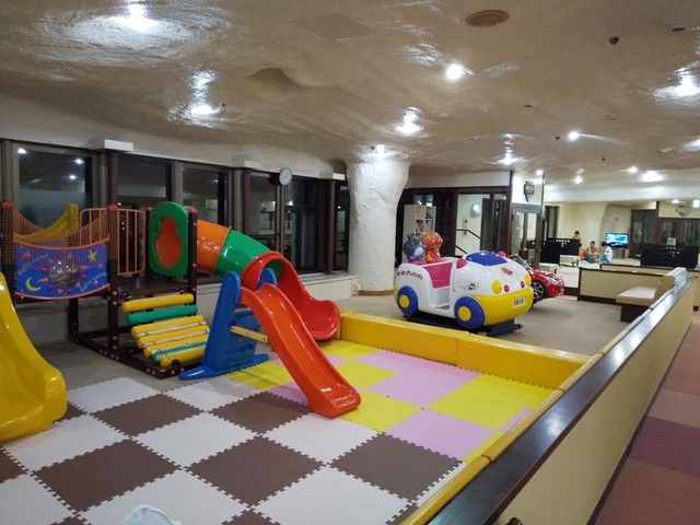 2. シャトレーゼ ガトーキングダムサッポロ ホテル＆スパリゾート / 札幌