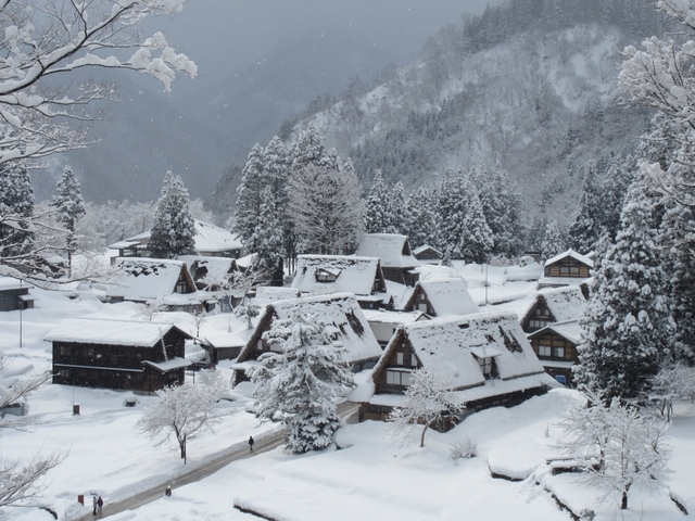 7. 富山・雪の五箇山