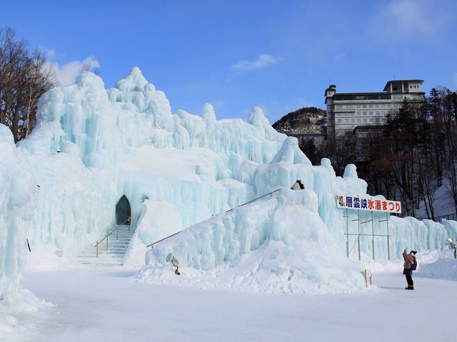 3. 層雲峡温泉氷瀑まつり / 北海道