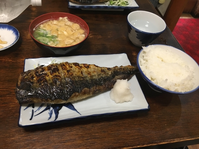 6. 食事と酒処 真