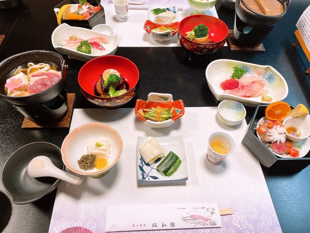 6. 味とまごころの宿 昭和館