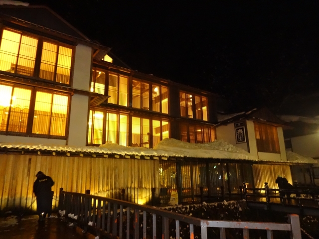 7. 銀山温泉 藤屋