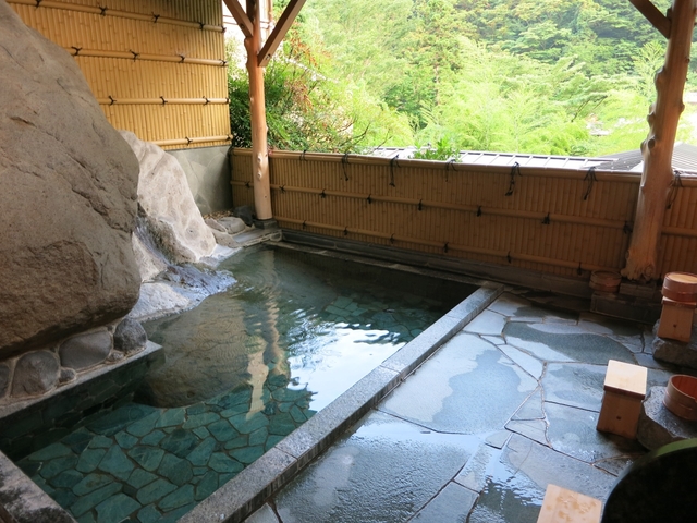 5. 四季を味わう宿　山の茶屋