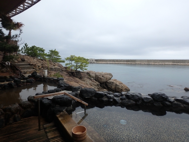 洲本温泉 ホテルニューアワジ別亭 淡路夢泉景 ＜淡路島＞ / 洲本温泉