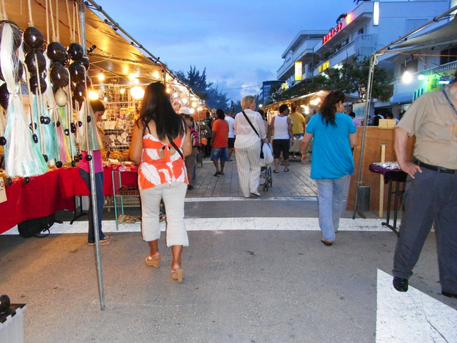 ガラパン ストリート マーケット