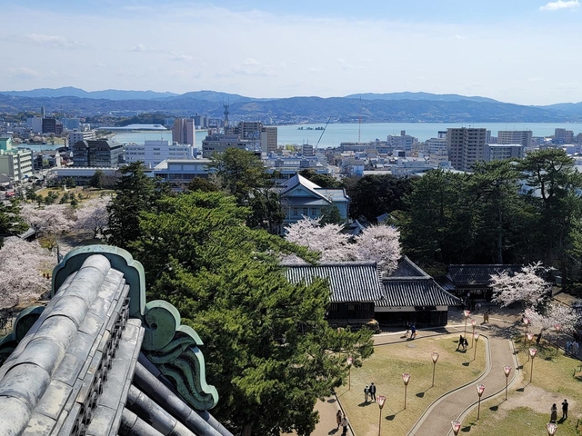 4. 松江城 / 島根県