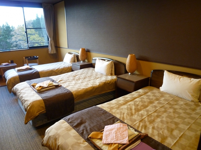 山野草の宿 二人静