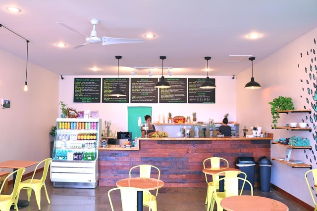 ナル ヘルスバー アンド カフェ