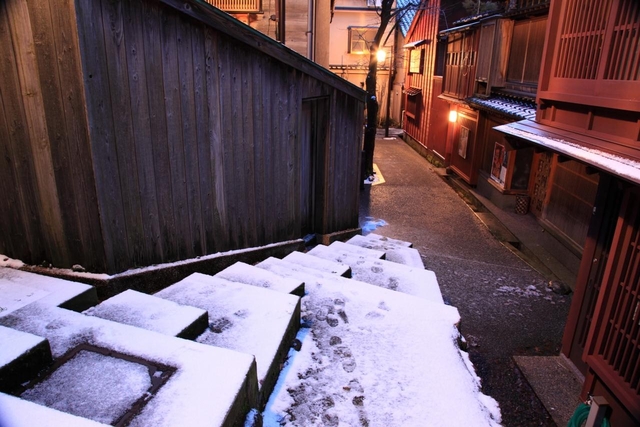 主計町(かずえまち)茶屋街