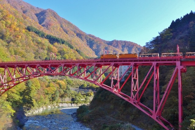 黒部峡谷鉄道(トロッコ電車)