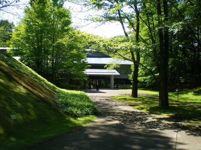 セゾン現代美術館