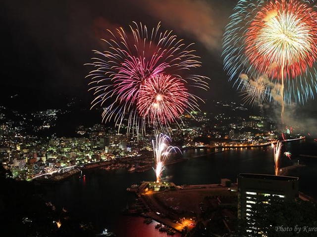 7. 熱海海上花火大会 / 静岡県