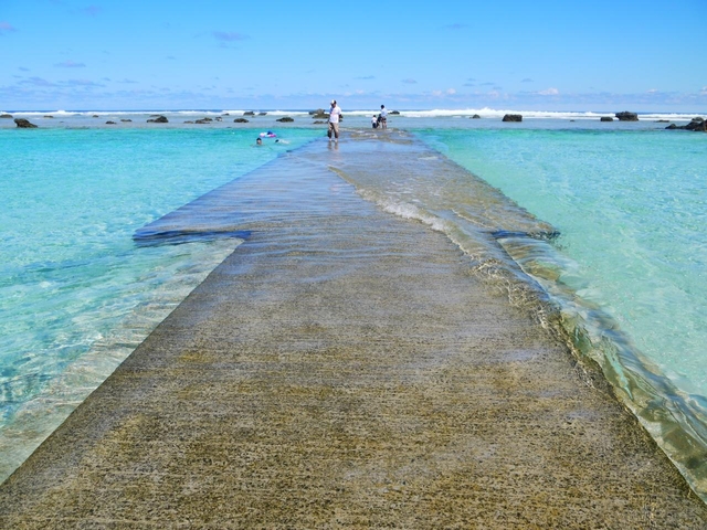 1. 奄美十景、新鹿児島百景の1つ「あやまる岬」