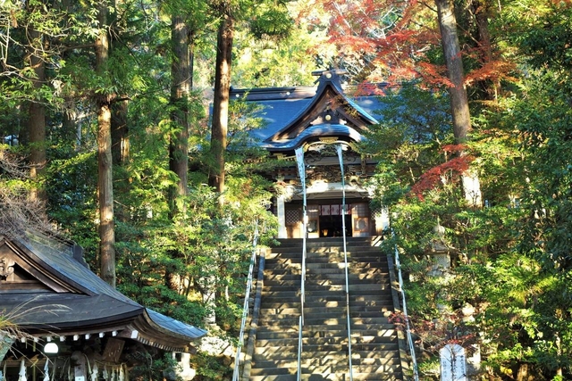 宝登山神社