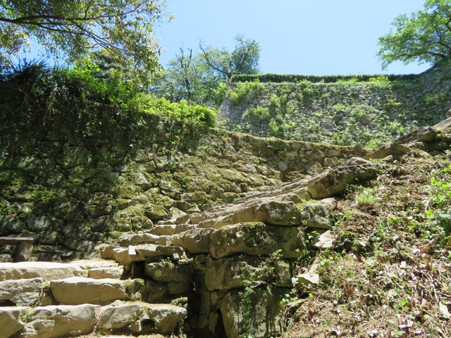 13. 貴重な現存天守から宇和島の街を一望「宇和島城」