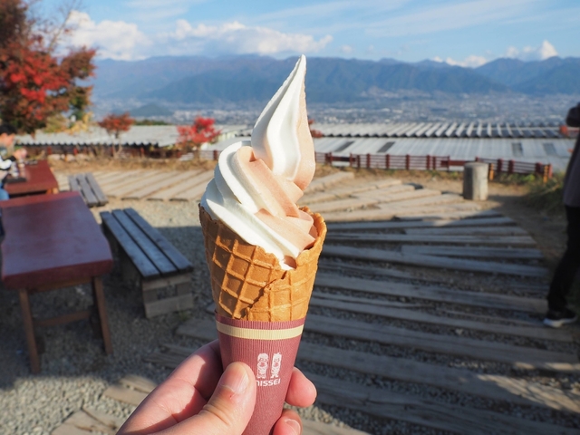 8. 日の出や星空を望む絶景の日帰り温泉「ほったらかし温泉」