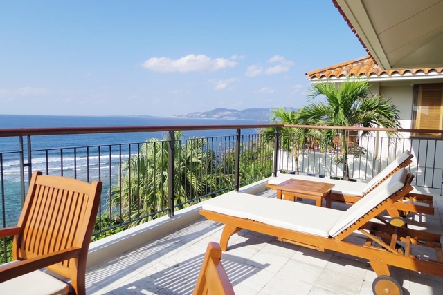 ザ・ブセナテラス / 名護市