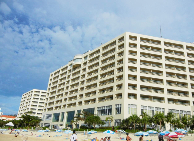 リザンシーパークホテル谷茶ベイ / 恩納村