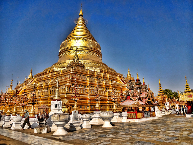 シュエジゴン パゴダ