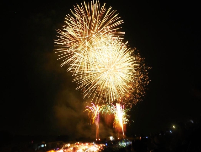 さかいふるさと祭り 利根川大花火大会
