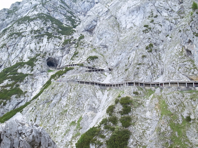 氷の大洞窟アイスリーゼンヴェルト