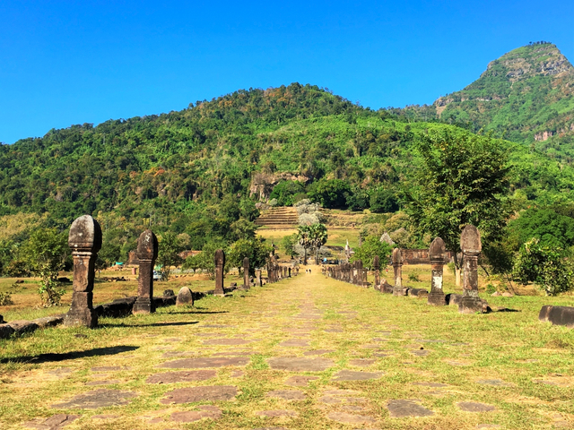 チャンパサック県の文化的景観にあるワット プーと関連古代遺産群