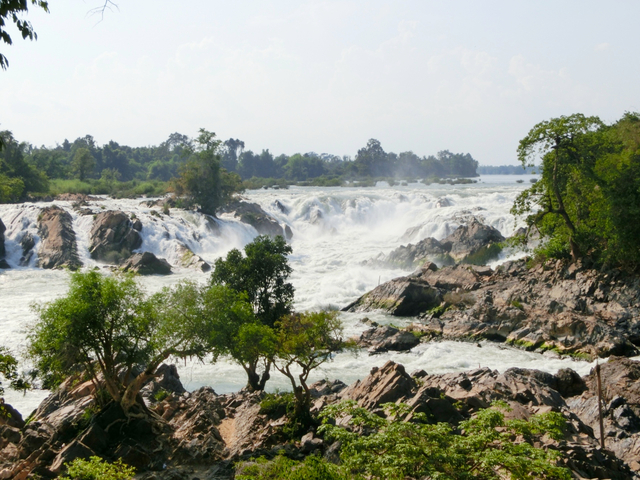コーンパペンの滝