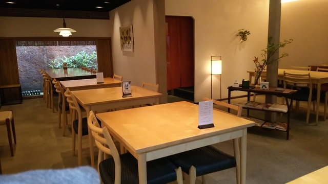 カフェレストラン やよい 